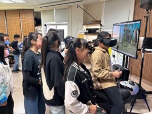 Read more about the article 第五區-學生學力提升與多元展能-VR體驗及簡單程式製作課程成果分享