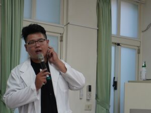 Read more about the article 第四區成果分享：教師身心靈健康富足系列講座：當中醫遇上西醫